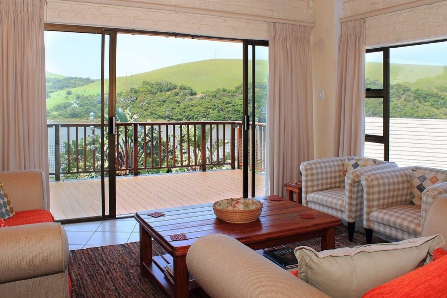 7 Bedroom Property for Sale in Morgans Bay Eastern Cape